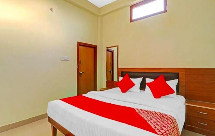 Kk Guest House Lucknow Exteriör bild